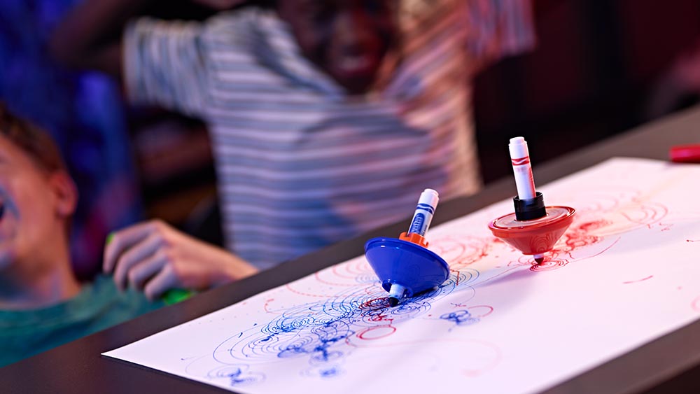 Vortici di colori che girano intorno